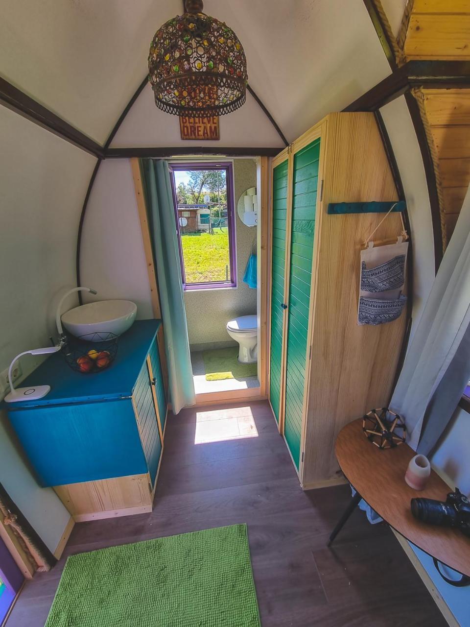 Central Tiny Houses Bucarest Extérieur photo