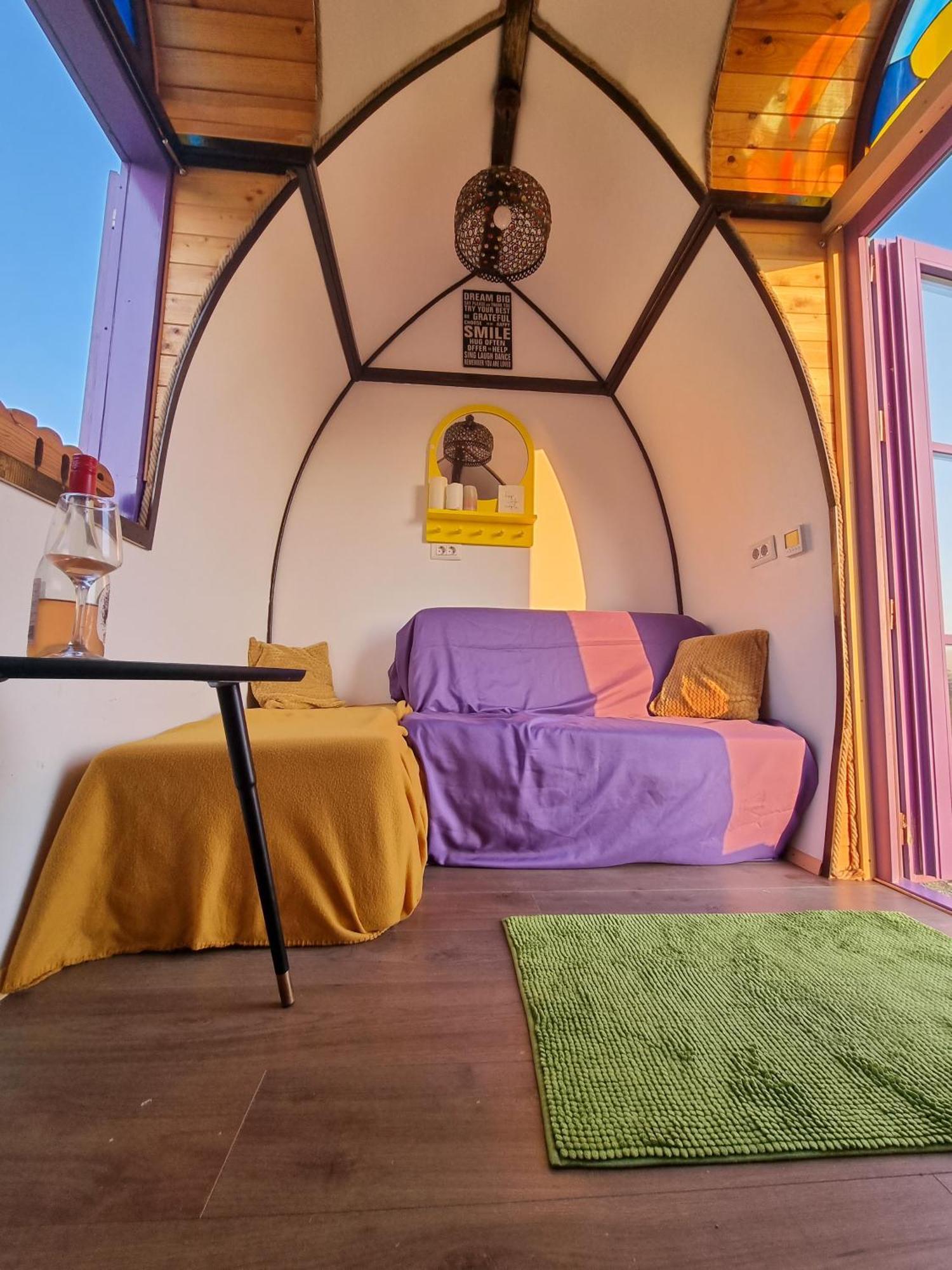 Central Tiny Houses Bucarest Extérieur photo