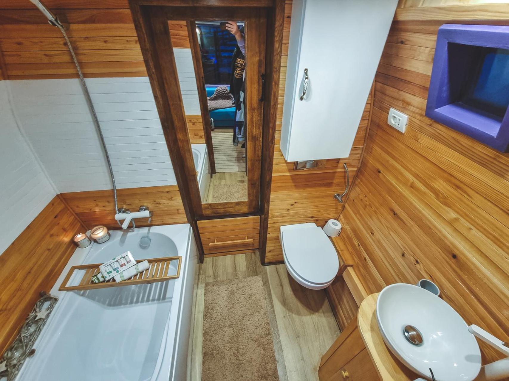 Central Tiny Houses Bucarest Extérieur photo