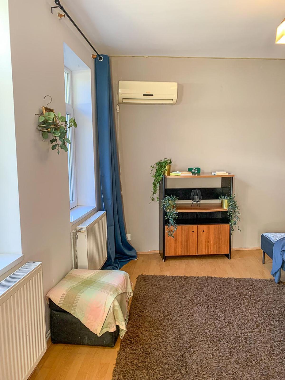Central Tiny Houses Bucarest Extérieur photo